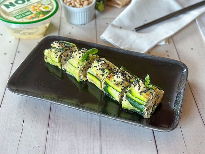 Sushi di zucchine e HUMMUS di ceci e erbe